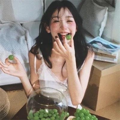 神圣的母牛 在线观看封面
